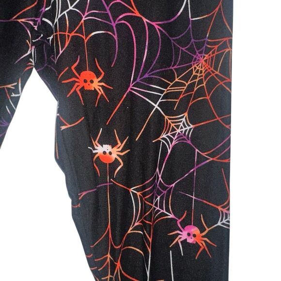 No boundaries Halloween decor, leggings, buttery soft, jrs large 11–13 - Picture 3 of 9